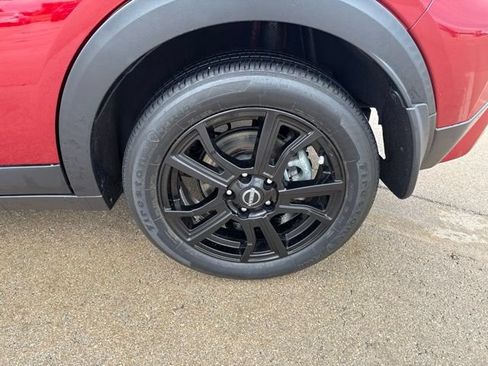 Used 2024 Nissan Kicks SR w/ SR Premium Package FWD image 10