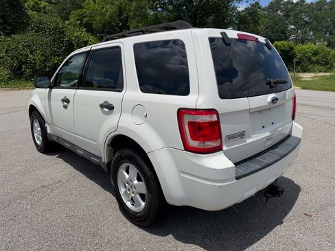 Used 2011 Ford Escape XLT w/ 203A Rapid Spec Order Code FWD image 19