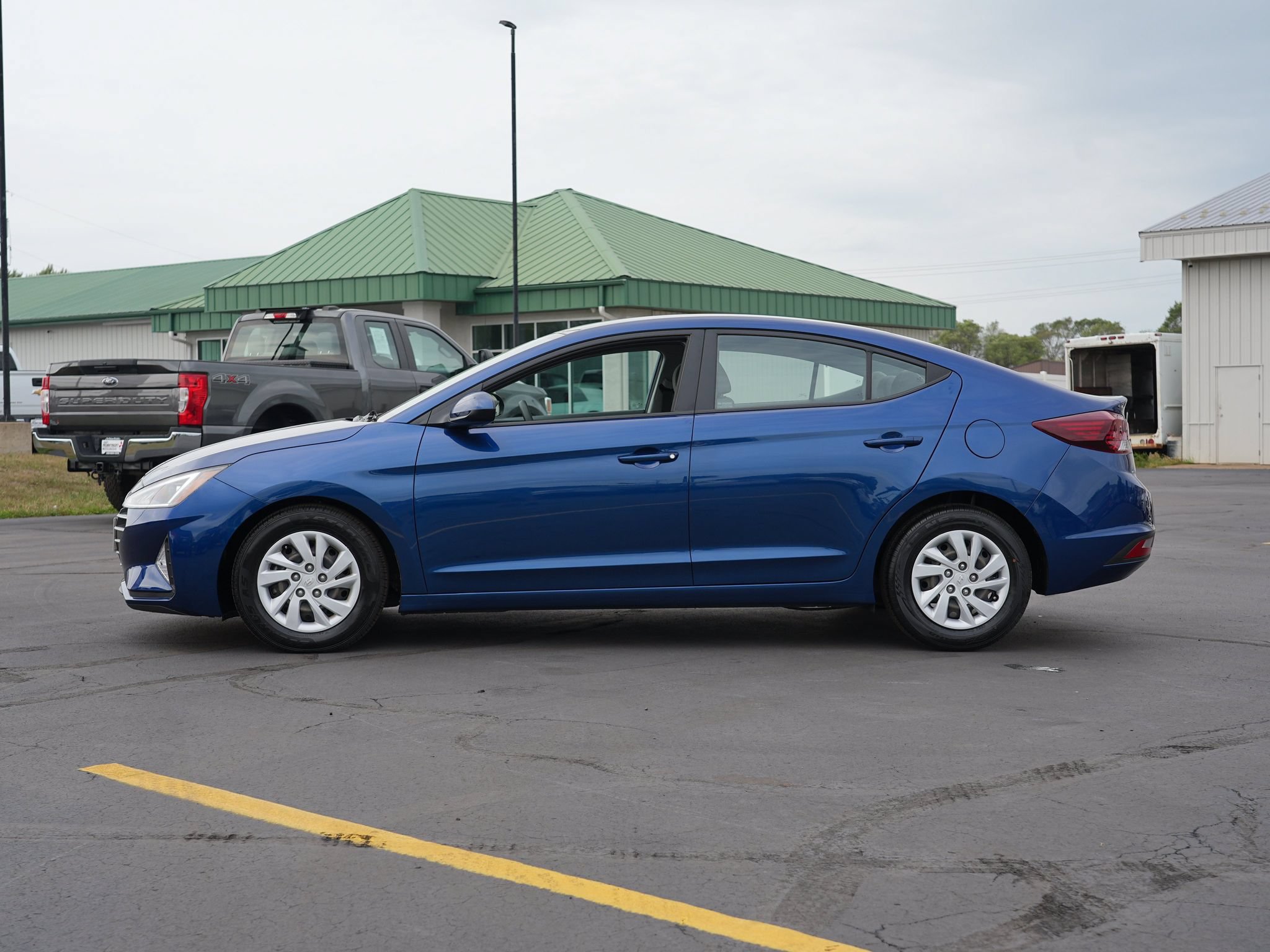 Used 2019 Hyundai Elantra SE FWD image 7