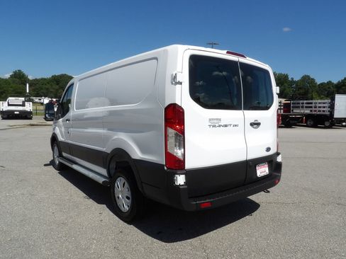 Used 2025 Ford Transit 250 Low Roof w/ Exterior Upgrade Package RWD image 5