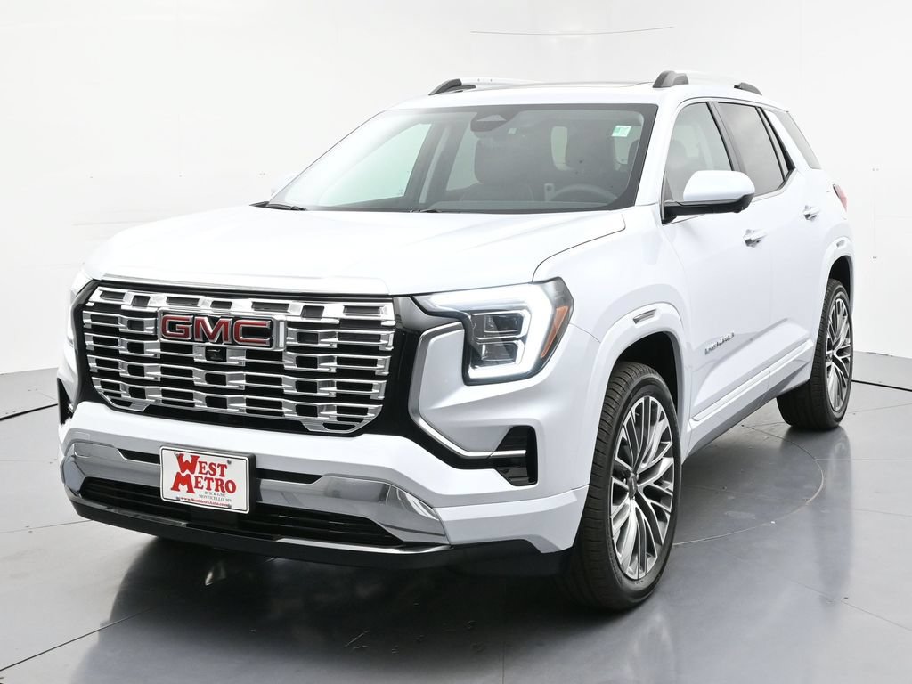 New 2027 GMC Terrain Denali w/ LPO, Floor Liner Package AWD/4WD image 3