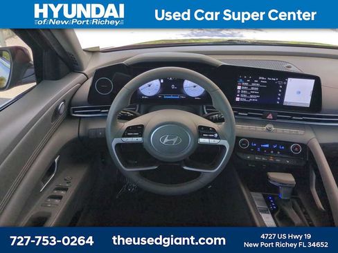 Certified 2024 Hyundai Elantra SEL w/ Convenience Package FWD image 14