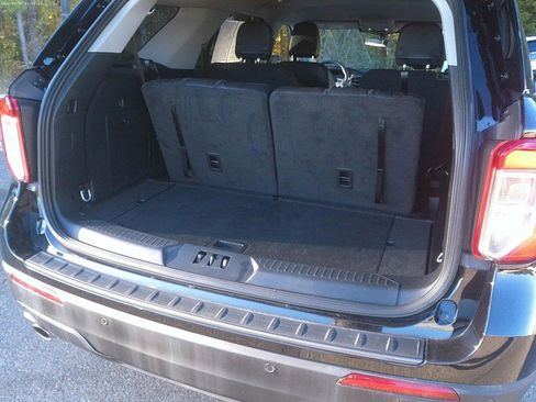 Used 2023 Ford Explorer XLT w/ Equipment Group 202A image 20