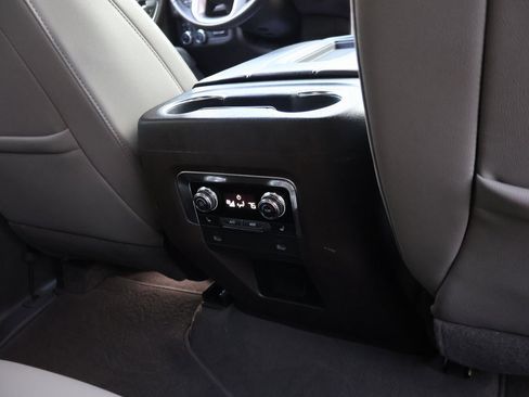 Used 2022 GMC Yukon SLT w/ SLT Luxury Package image 20