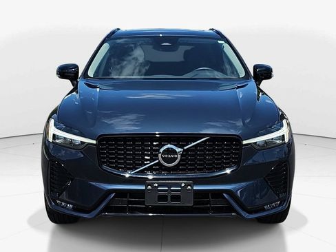 Used 2024 Volvo XC60 B5 Core w/ Protection Package Premier AWD/4WD image 12