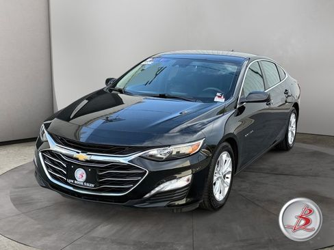 Used 2021 Chevrolet Malibu LT FWD image 3