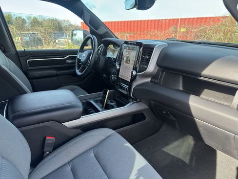 Used 2024 RAM 1500 Big Horn image 9