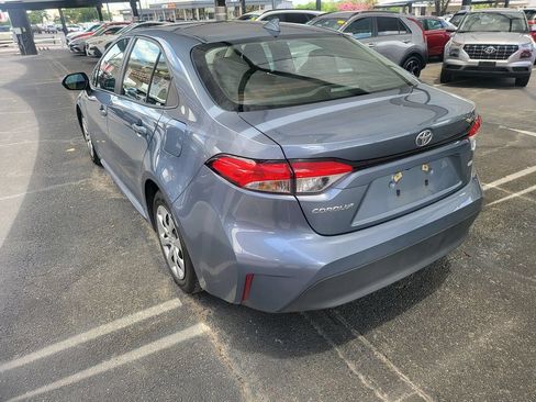 Used 2025 Toyota Corolla LE FWD image 9