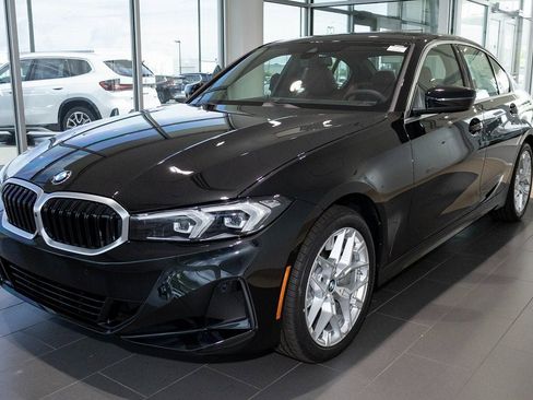 Used 2025 BMW 330i xDrive Sedan w/ Premium Package image 3