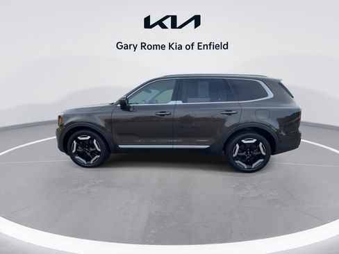 Used 2024 Kia Telluride EX image 5