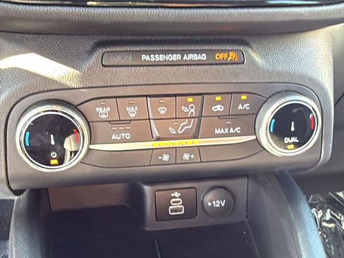 Used 2025 Ford Escape ST-Line FWD image 15