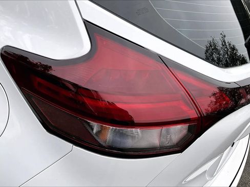 Used 2024 Nissan Kicks S image 28