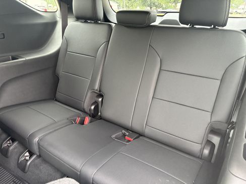 Used 2026 Chevrolet Traverse High Country w/ LPO, Floor Liner Package FWD image 18