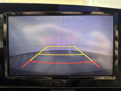 Certified 2021 Hyundai Elantra SEL w/ Convenience Package image 17