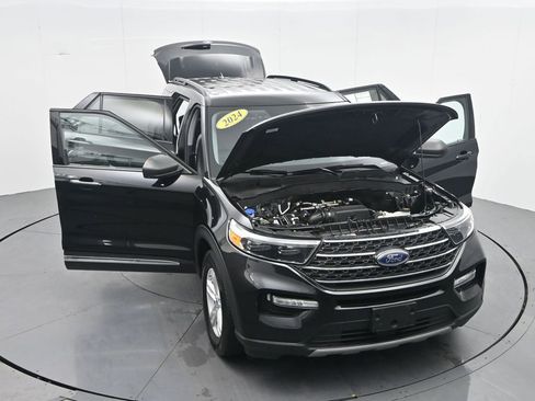 Used 2024 Ford Explorer XLT w/ Equipment Group 202A image 41