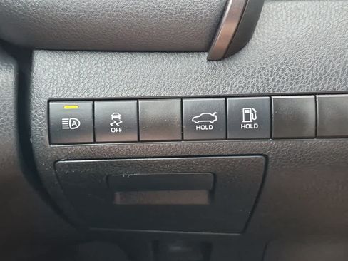 Used 2021 Toyota Camry XSE FWD image 18