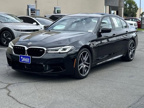 Used 2023 BMW M5 w/ Executive Package image 3