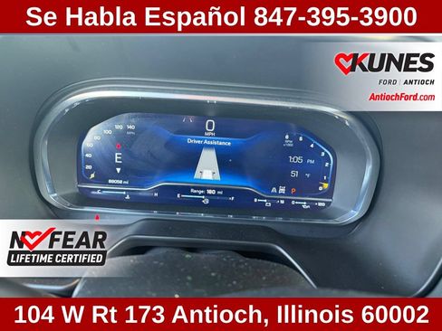Used 2023 Chevrolet Suburban Premier AWD/4WD image 25