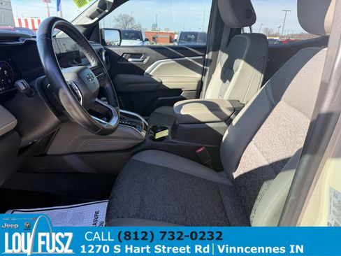 Used 2023 Chevrolet Colorado ZR2 image 17