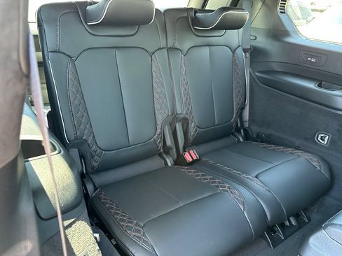 New 2026 Jeep Grand Cherokee L Summit w/ Obsidian Package AWD/4WD image 17