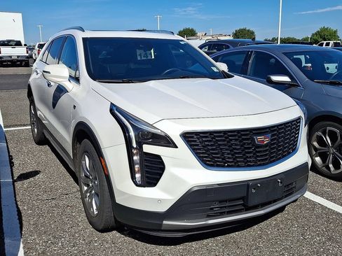 Used 2023 Cadillac XT4 Premium Luxury w/ Cold Weather Package FWD image 3