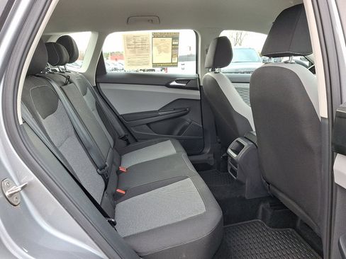 Used 2023 Volkswagen Taos S image 15