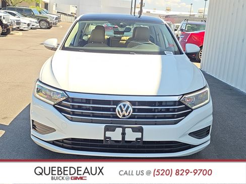 Used 2020 Volkswagen Jetta SEL FWD image 2