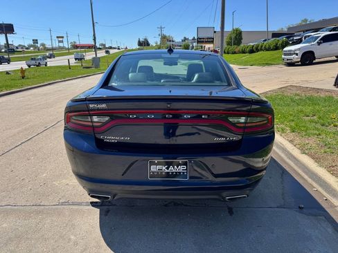 Used 2016 Dodge Charger SXT w/ AWD Plus Group image 4
