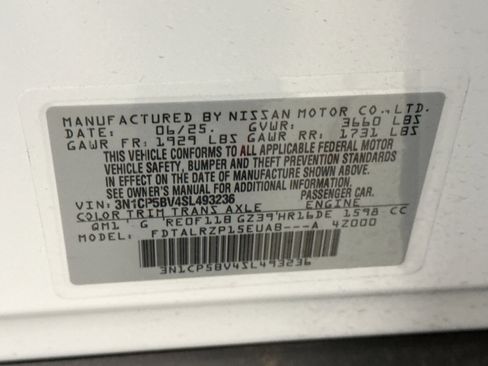 Used 2025 Nissan Kicks Play S image 11