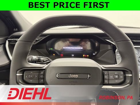 New 2026 Jeep Cherokee Overland image 30