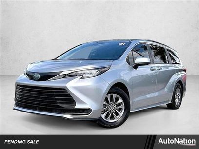 Used 2021 Toyota Sienna LE