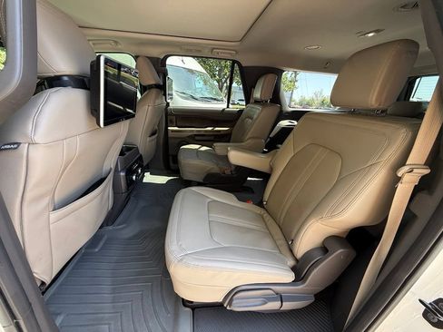 Used 2021 Ford Expedition Max Limited RWD image 35