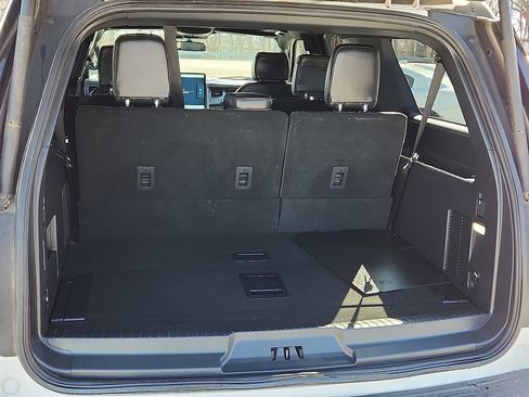 Used 2022 Ford Expedition Max Platinum image 8