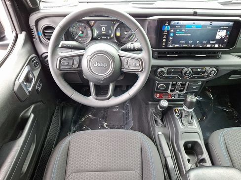 Used 2024 Jeep Wrangler Unlimited Rubicon 4xe AWD/4WD image 11