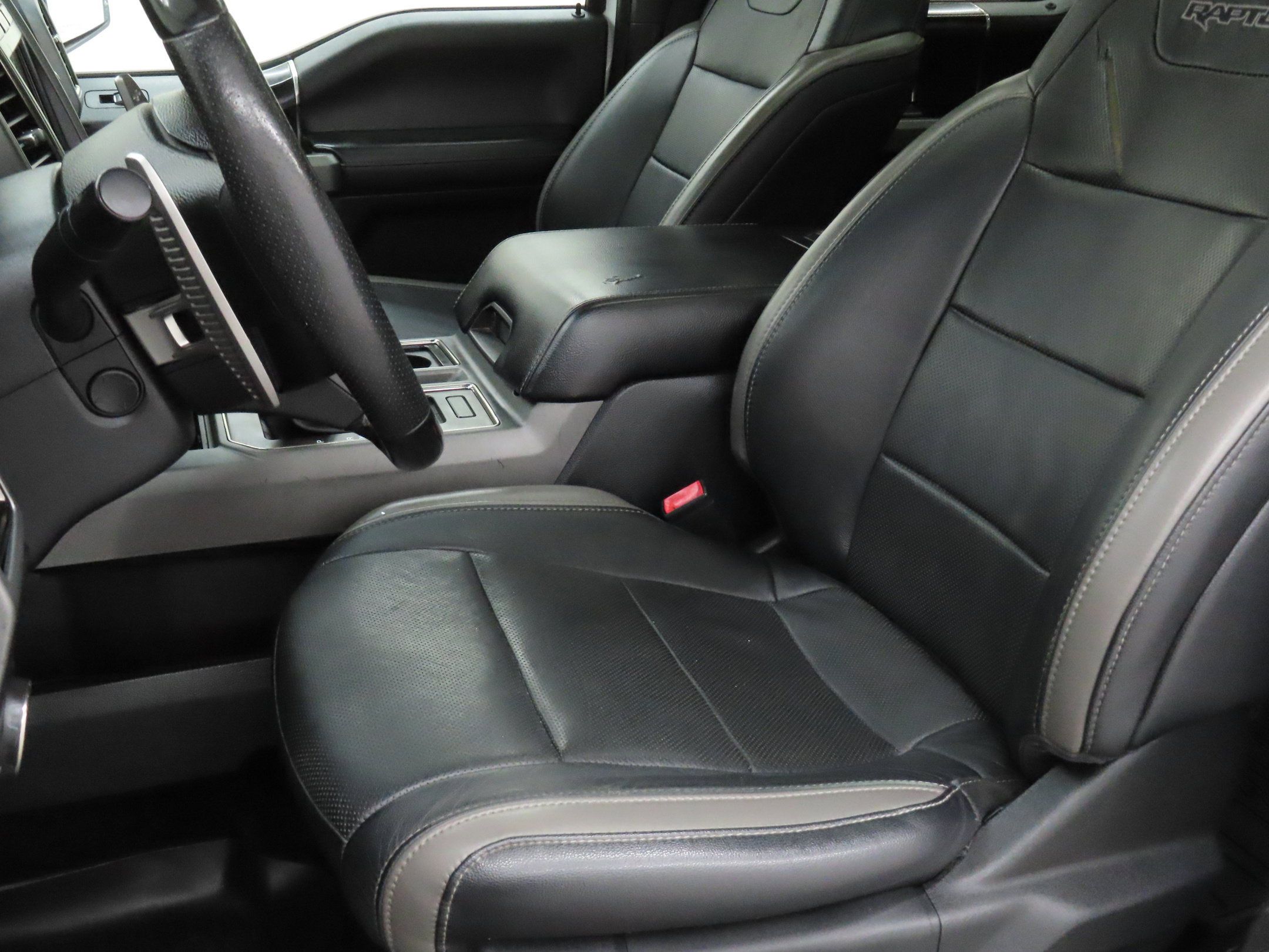 Used 2018 Ford F150 Raptor w/ Equipment Group 802A Luxury AWD/4WD image 11