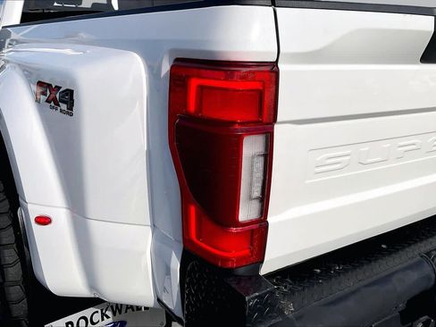 Used 2022 Ford F350 Lariat w/ Lariat Ultimate Package AWD/4WD image 26