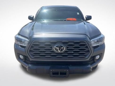 Used 2021 Toyota Tacoma TRD Off-Road image 8