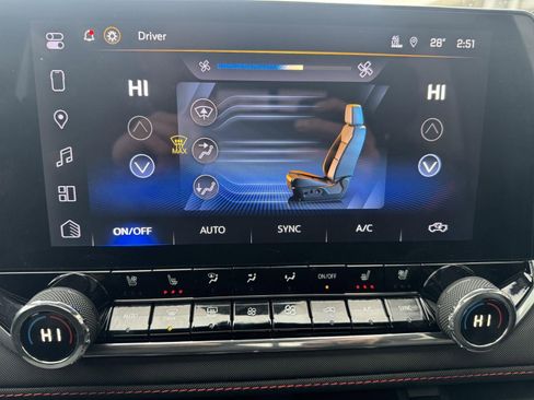 Used 2024 Chevrolet Colorado Z71 w/ Z71 Convenience Package 2 image 23