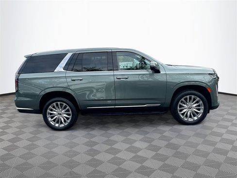 Used 2024 Cadillac Escalade Premium Luxury image 5