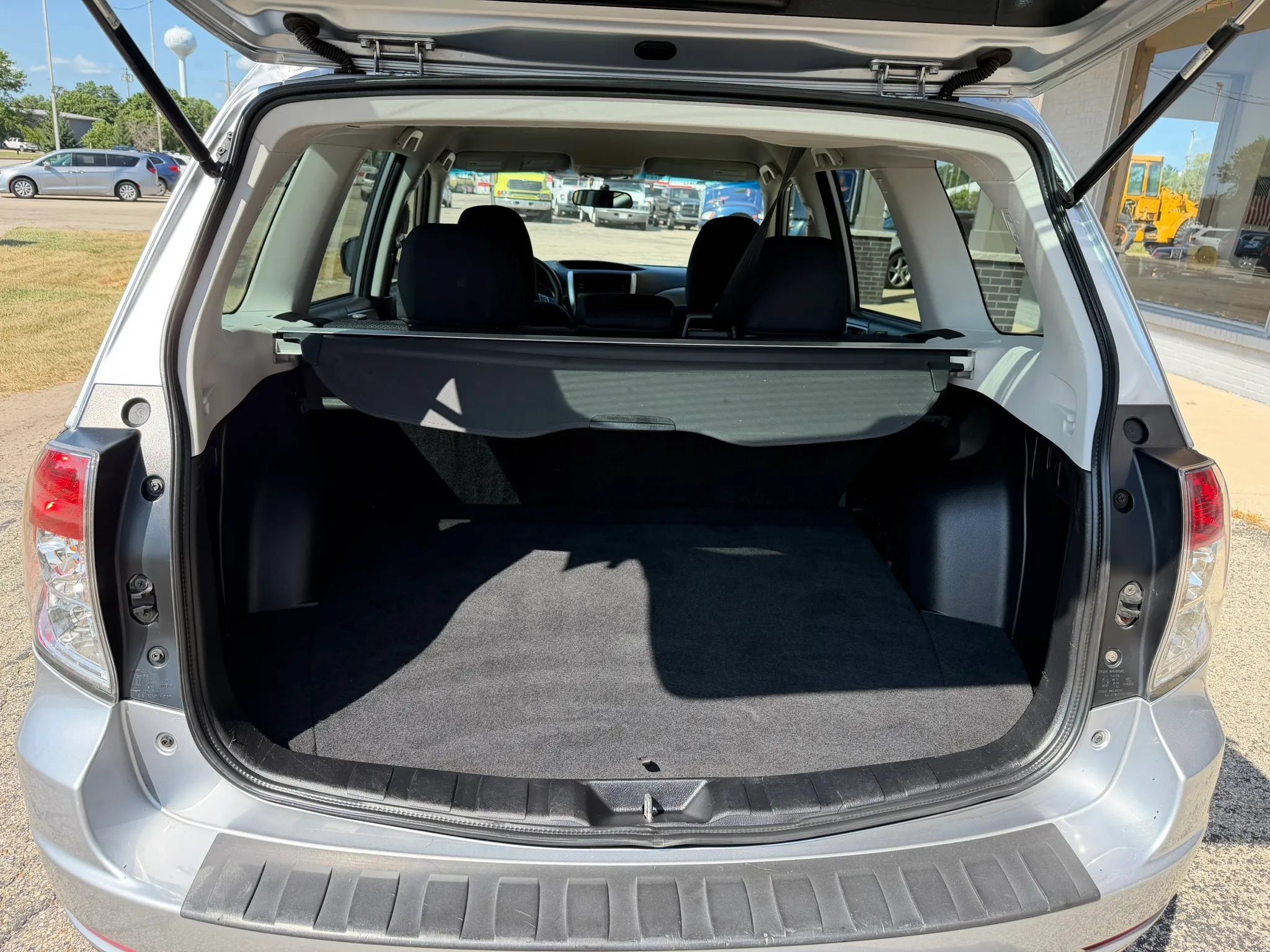 Used 2012 Subaru Forester 2.5X w/ Alloy Wheel Pkg AWD/4WD image 17