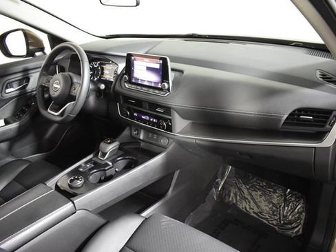 Certified 2024 Nissan Rogue SV w/ SV Premium Package image 36