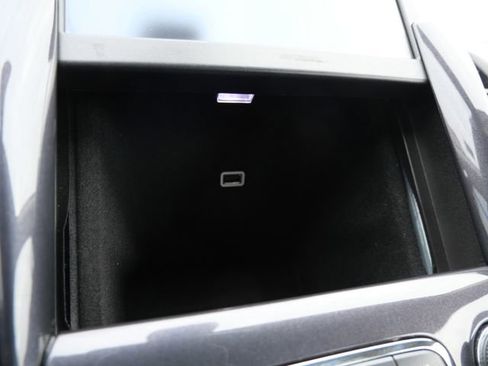 Used 2017 Chevrolet Impala LT image 29