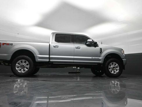 Used 2021 Ford F250 Platinum w/ FX4 Off-Road Package image 26