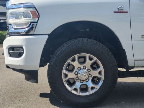 Used 2024 RAM 2500 Laramie image 9