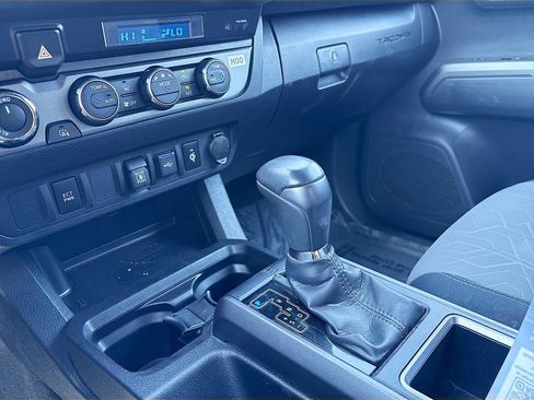 Used 2023 Toyota Tacoma TRD Sport AWD/4WD image 16