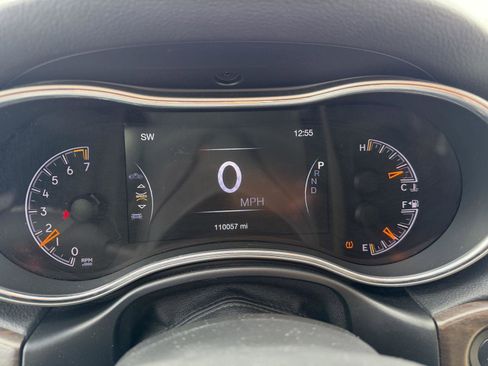 Used 2018 Jeep Grand Cherokee Limited image 14