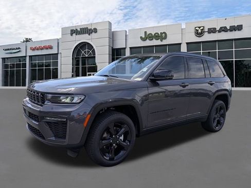 New 2026 Jeep Grand Cherokee Limited w/ Limited Altitude Package RWD image 8