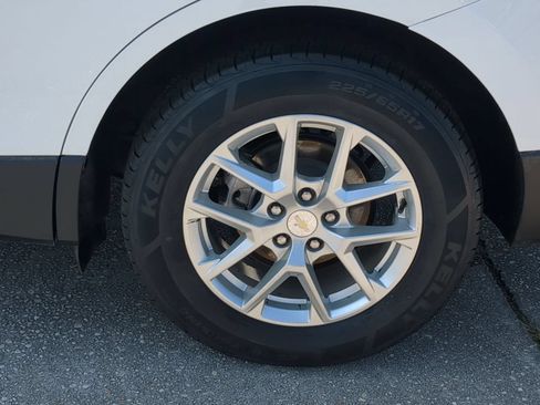 Certified 2022 Chevrolet Equinox LS w/ LPO, Cargo Package FWD image 33