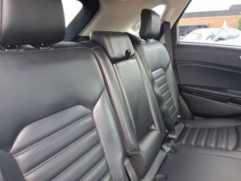 Used 2024 Ford Edge SEL AWD/4WD image 15
