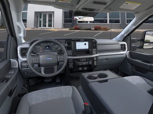 New 2025 Ford F250 XLT image 9